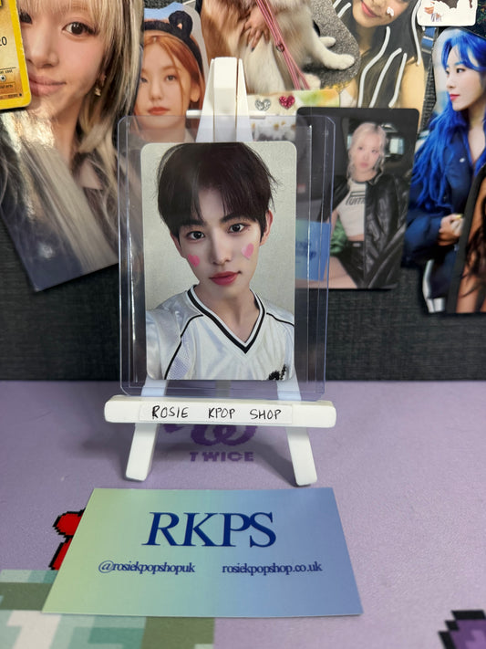 Kickflip My First Flip MINJE Photocard