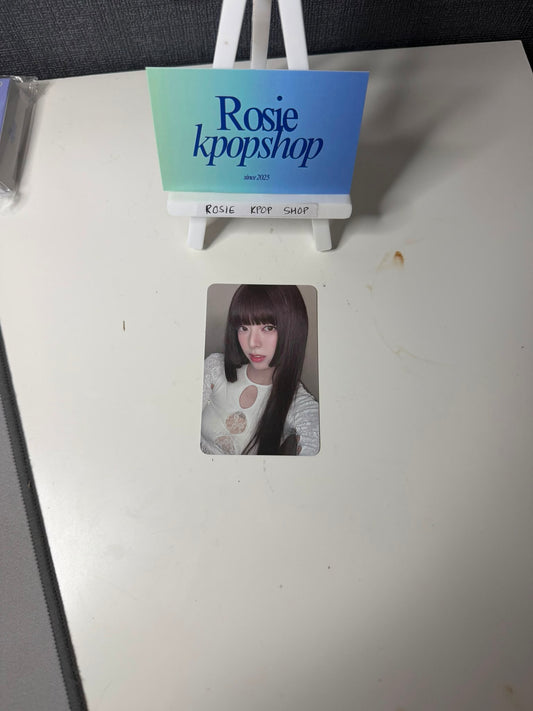 ITZY YUNA MOTTO MAKESTAR Pre-order Benefit Photocard