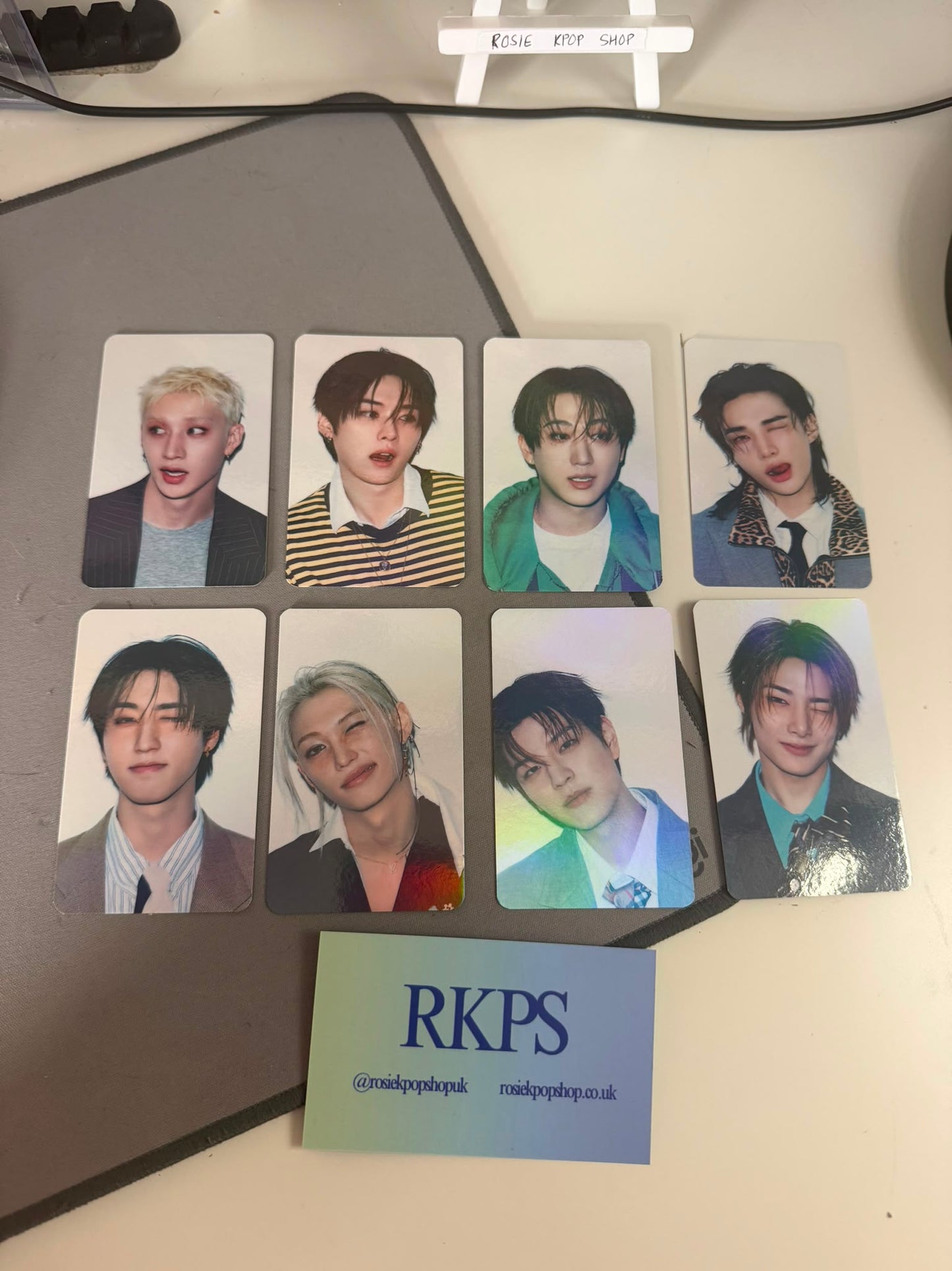 [FREE] STRAY KIDS THIS & THAT FREE GIFT SET 2 PHOTOCARDS