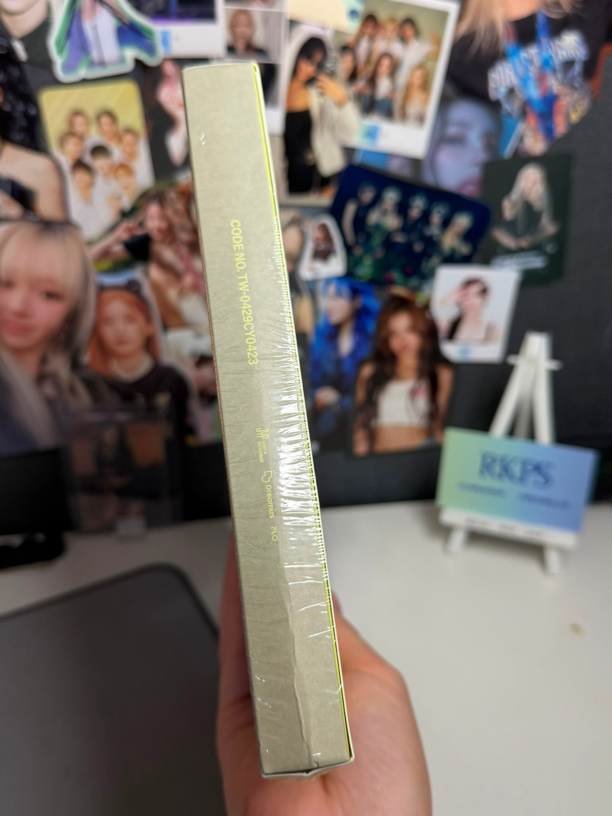 CHAEYOUNG The First Album ‘LIL FANTASY vol.1’ GLIMMER / MURMUR Version