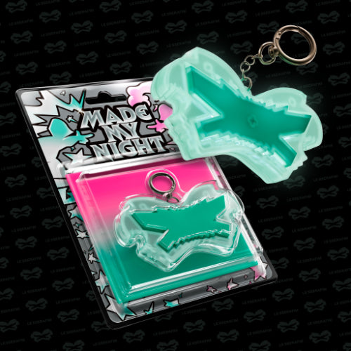 [PRE-ORDER]르세라핌(LE SSERAFIM) - Made My Night [Glow Clicker Keychain]